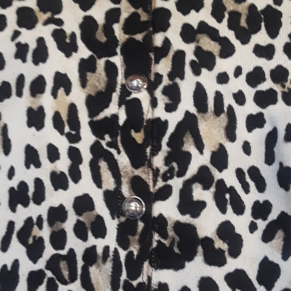 White House Black Market cardigan - Picture 2 of 3